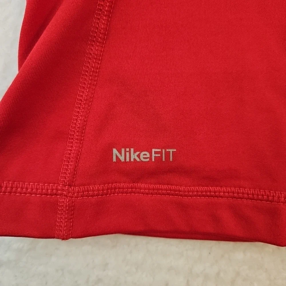 Nike Pro Shirt Womens Large Fuchsia Long Sleeve‎ Compression Dri-FIT